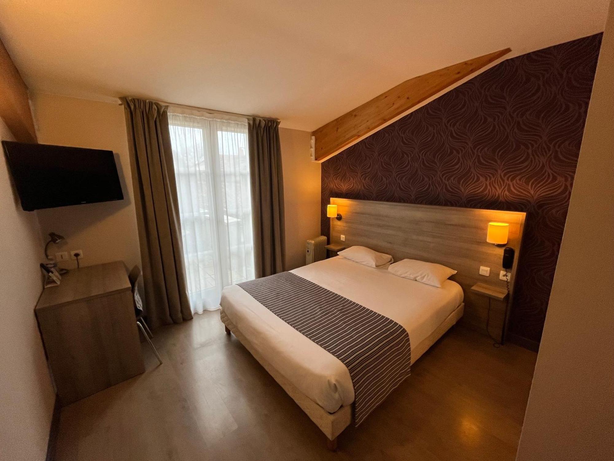 Logis Hotel Le Saint Georges 비본느 외부 사진