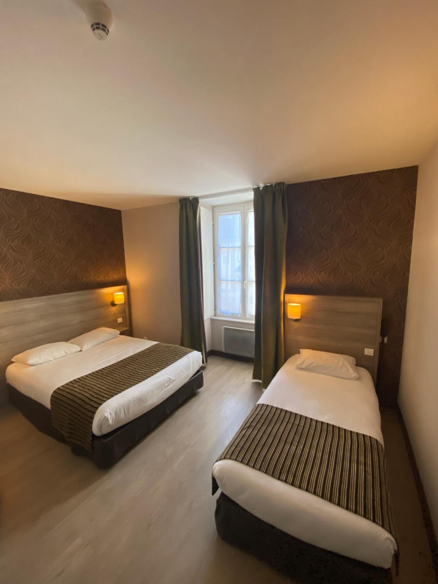 Logis Hotel Le Saint Georges 비본느 외부 사진