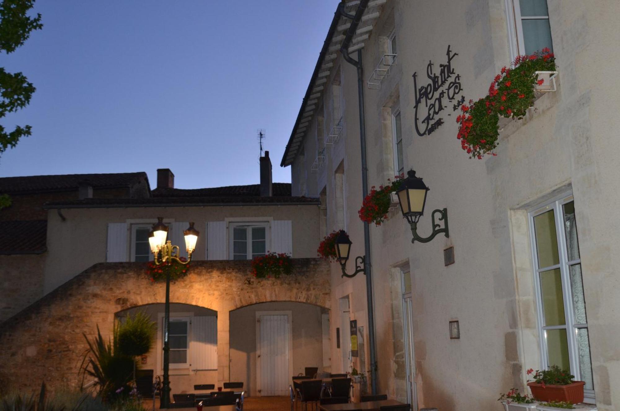 Logis Hotel Le Saint Georges 비본느 외부 사진